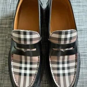Burberry Black and Tan Loafers Slip-Ons Men main image 2